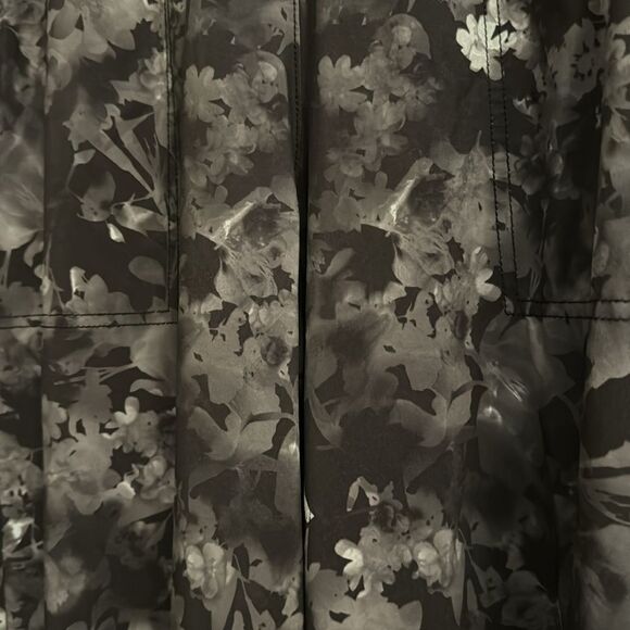 Athleta Size 10 Floral Grayscale Printed High Rise Savannah Jogger - Picture 7 of 13